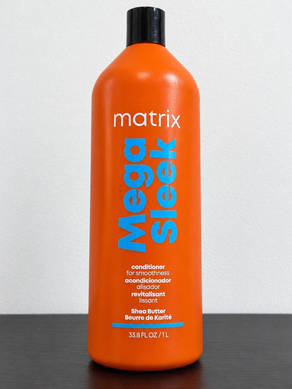 Matrix Mega Sleek Conditioner Shea Butter 33.8 fl oz 1L